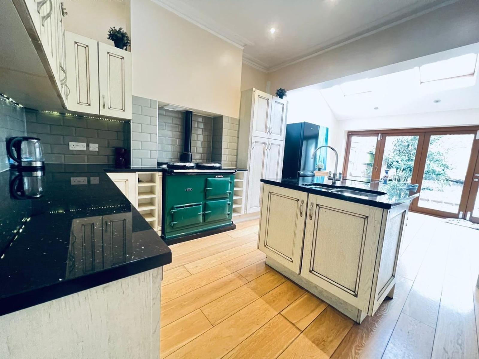 Cricklewood Boutique Stay London Ngoại thất bức ảnh
